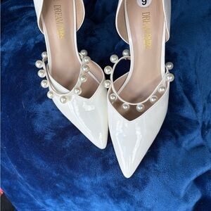 Dream Pairs White Pearl-Adorned Heels